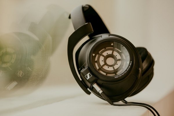 Sennheiser HD 820