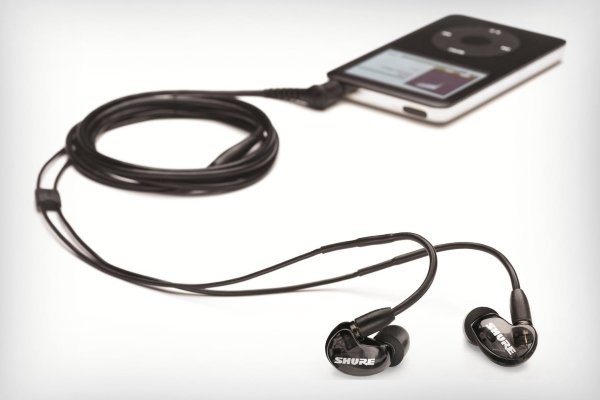 Shure SE215